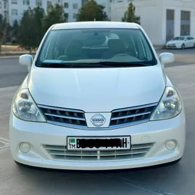 Nissan Tiida 2008