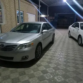 Toyota Camry 2011