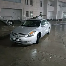 Nissan Altima 2009