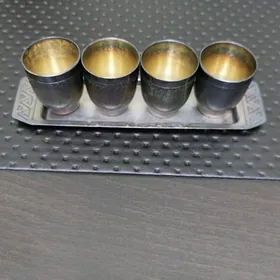 Продаются стариные стопки