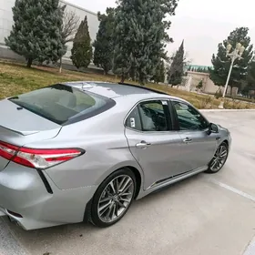Toyota Camry 2020