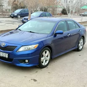 Toyota Camry 2011