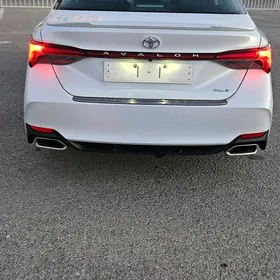 Toyota Avalon 2019