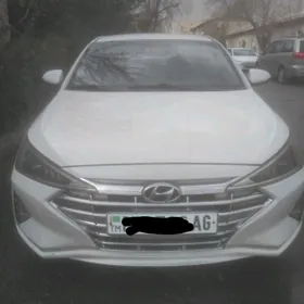 Hyundai Elantra 2019