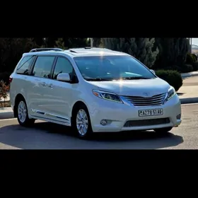 Toyota Sienna 2017