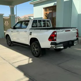 Toyota Hilux 2025