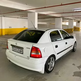 Opel Astra 2001