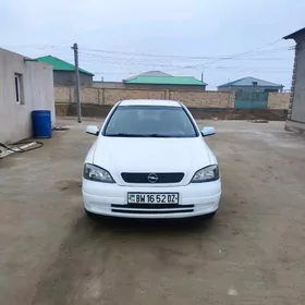 Opel Astra 2004