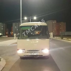 Mitsubishi Fuso Rosa 2004