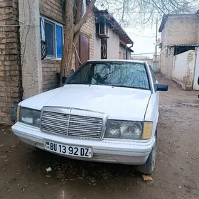 Mercedes-Benz 190E 1987