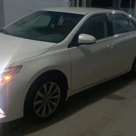 Toyota Camry 2017