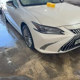 Lexus ES 350 2022