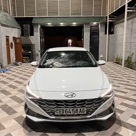 Hyundai Elantra 2022