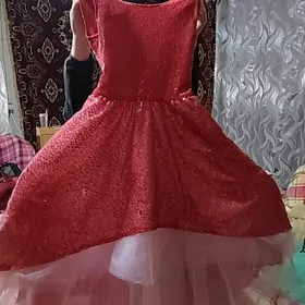 Платье на девочку