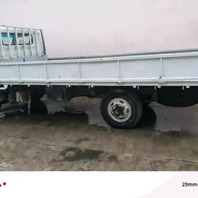 Mitsubishi Canter 1995