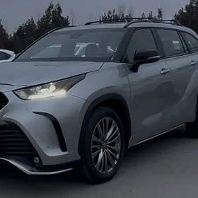 Toyota Highlander 2023