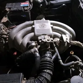BMW 2.5 prostoy motor