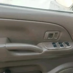 Toyota Land Cruiser Prado 2002