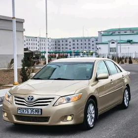 Toyota Camry 2011