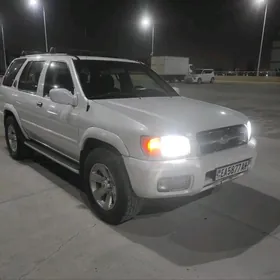 Nissan Pathfinder 2002