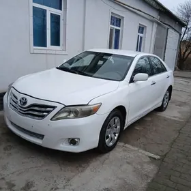 Toyota Camry 2010