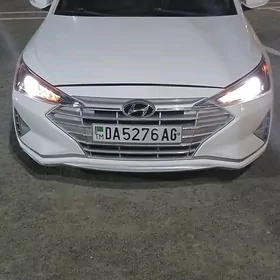 Hyundai Elantra 2020