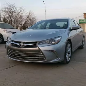 Toyota Camry 2016