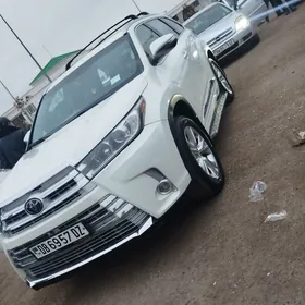 Toyota Highlander 2017