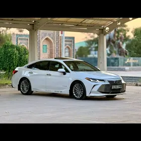 Toyota Avalon 2018