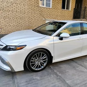 Toyota Camry 2022