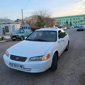 Toyota Camry 1999