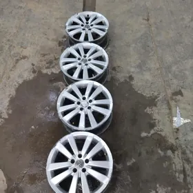 corolla radnoy diska 16 lyk