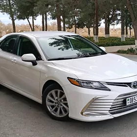 Toyota Camry 2022