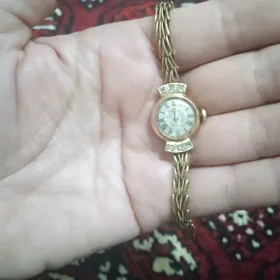 Gyzyl sagat satylyar