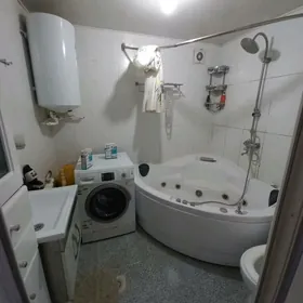 СРОЧНО 11 МКР 1 ЭТАЖ 2 КОМ 