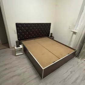 Двухспальная кровать