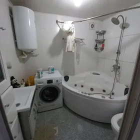 11 МКР 1 ЭТАЖ 2 КОМ