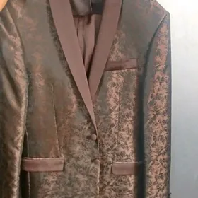 erkekleriň kastýumlary