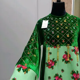 Pombarh yuñ koynek gyzyl плать