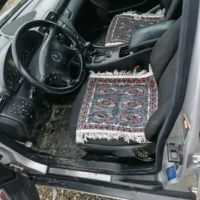 Mercedes-Benz C320 2004