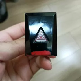 awarinny knopka Camry