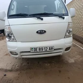 Kia Bongo 2011