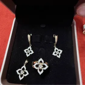 komplekt Roberto Coin