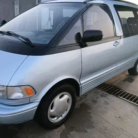 Toyota Previa 1992