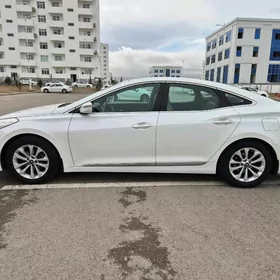 Hyundai Grandeur 2012