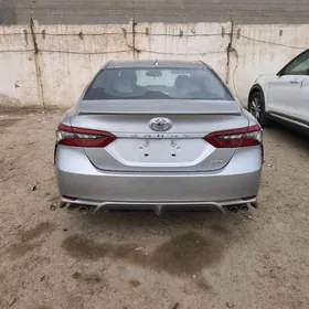 Toyota Camry 2023