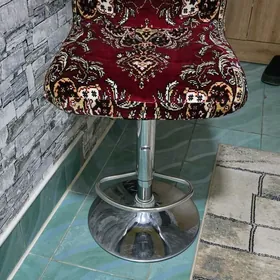 Падъемный стул