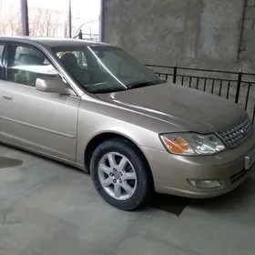 Toyota Avalon 2000