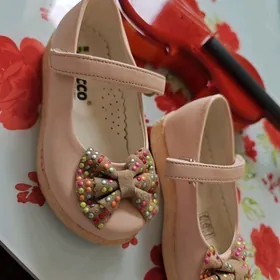 Обувь для девочки