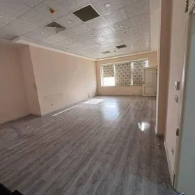 1etaž 500m²pomişenýe